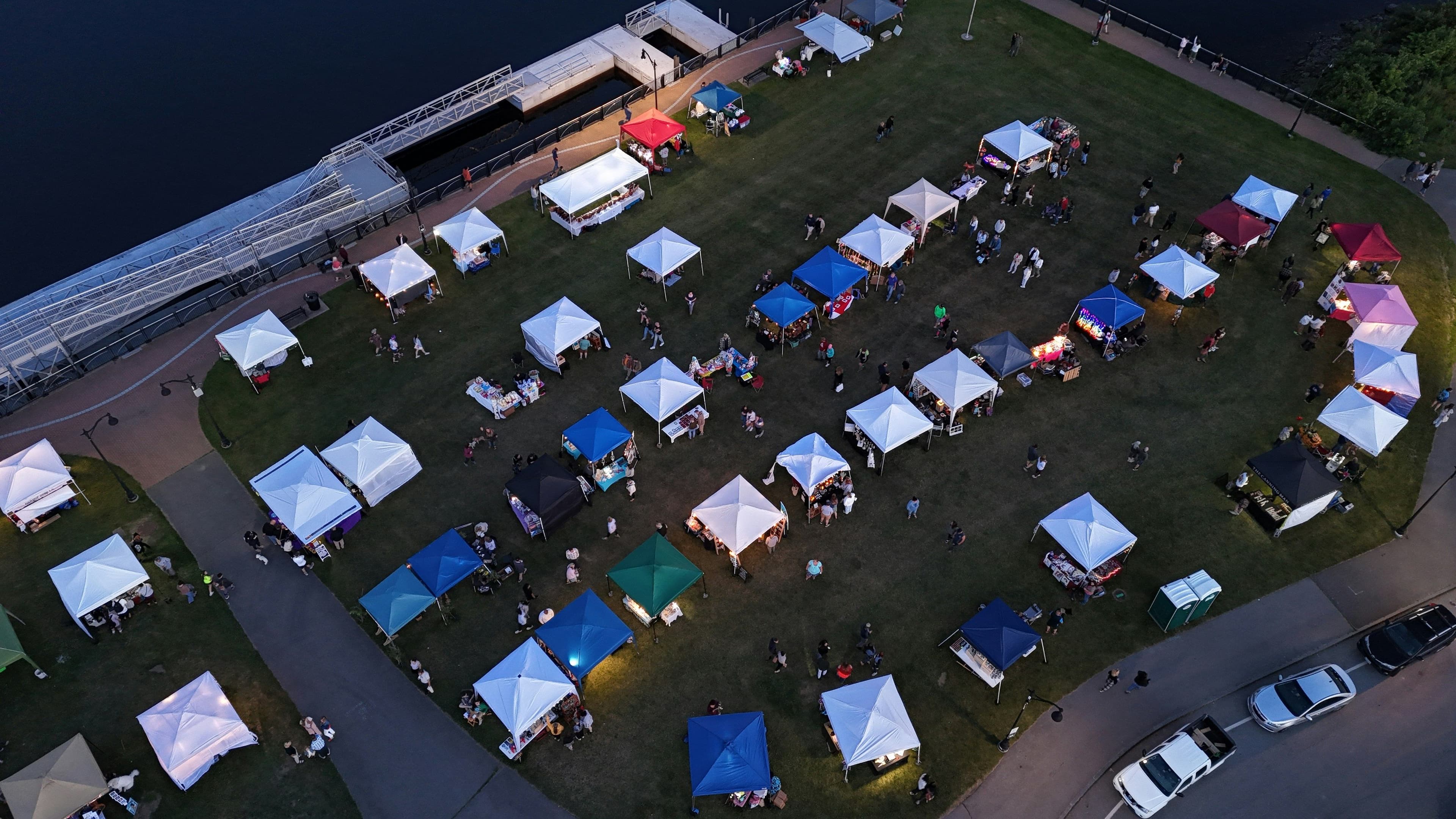 How to Organize a Craft Fair: A Step-by-Step Guide (2026)